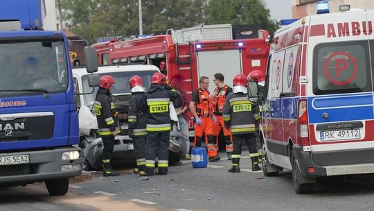 KROSNO: Najechanie na tył. Matka z dzieckiem w szpitalu