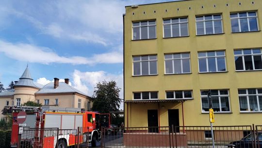 ? Krosno. Nieznana substancja w szkole. Ewakuowano uczniów /AKTUALIZACJA