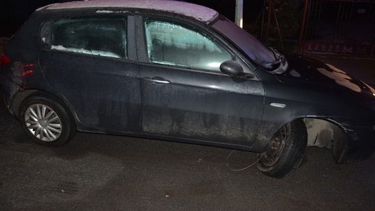KROSNO: Pijana 52-latka uszkodziła dwa samochody i uciekła