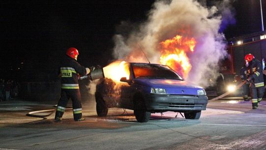 Krosno: Pokazy strażackie na 23. Finale WOŚP