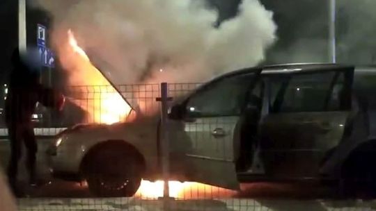 ? Krosno: Pożar samochodu i zablokowany przejazd przez DK28