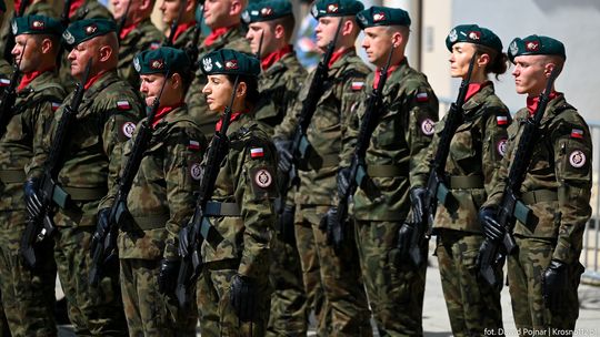 Krosno uczciło Święto Wojska Polskiego [ZDJĘCIA]