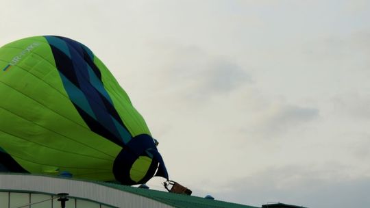 KROSNO: Ukraiński balon uderzył o dach Hali MOSiR