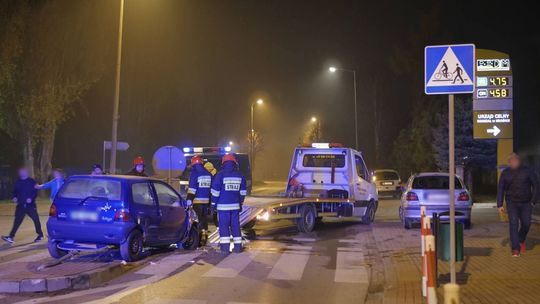 KROSNO: Wjechał w wysepkę na środku drogi