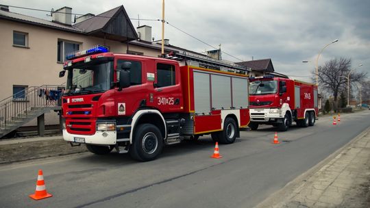 KROSNO: Zadymienie w budynku socjalnym przy ul. Okulickiego