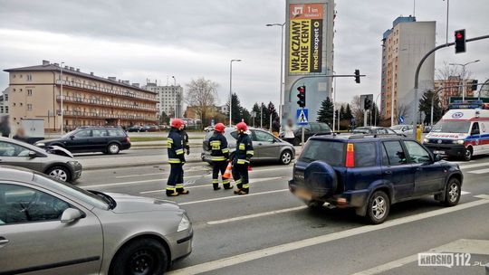 KROSNO: Zdarzenie drogowe na ul. Podkarpackiej