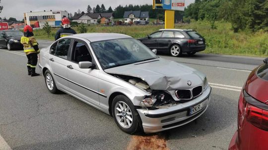 Krosno. Zderzenie BMW i Mazdy na Bieszczadzkiej