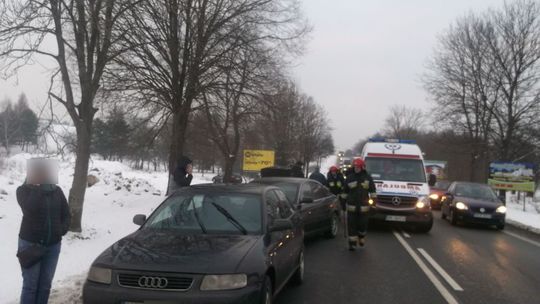 KROSNO: Zderzenie czterech samochodów