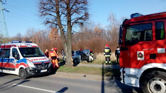 KROSNO: Zderzenie dwóch osobówek na Tysiąclecia