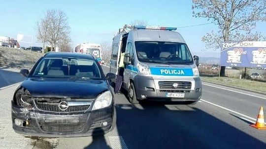 KROSNO: Zderzenie dwóch samochodów przy Dwóch Sercach