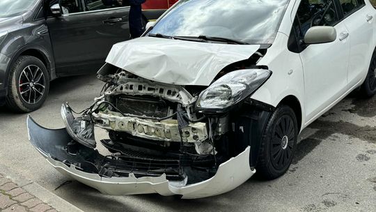 Krosno. Zderzenie kilku samochodów na ul. Wyszyńskiego