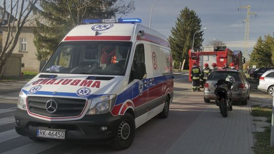 KROSNO: Zderzenie motocyklisty z volkswagenem