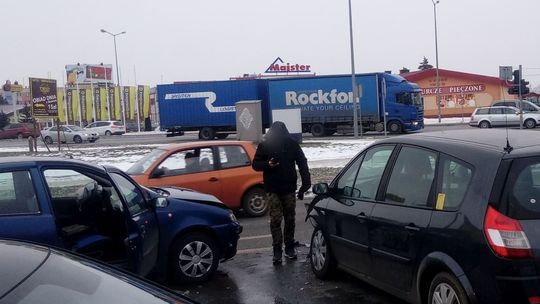 KROSNO: Zderzenie samochodów na Czajkowskiego