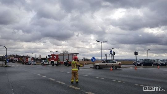 KROSNO: Zderzenie samochodów na skrzyżowaniu ul. Podkarpackiej i Zręcińskiej