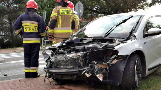 Krosno. Zderzenie samochodów przy zmianie pasa ruchu [AKTUALIZACJA]