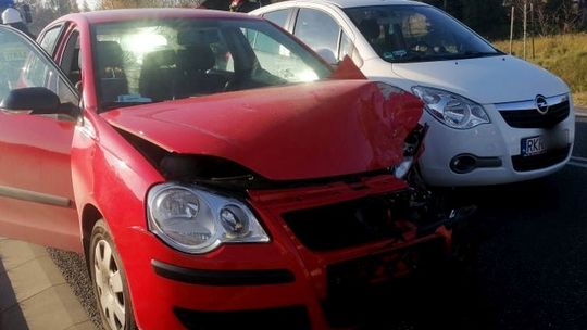 ? Krosno: Zderzenie trzech samochodów na DK28. Jedna osoba poszkodowana