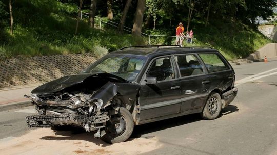 KROSNO: Zderzenie trzech samochodów na ul. Korczyńskiej