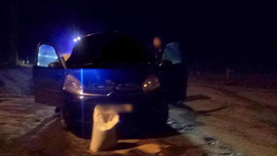LADZIN: Urwała miskę olejową na wielkiej dziurze w drodze