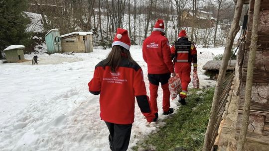 Legion Gerarda po raz 9. rozdał paczki potrzebującym seniorom