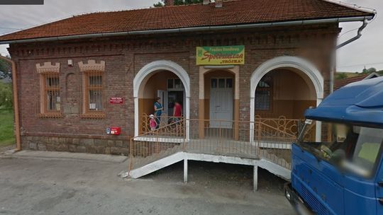 ŁĘKI STRZYŻOWSKIE: Napadli z siekierą na sklep spożywczy