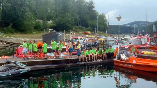 Letnia Strefa Bezpieczeństwa BWOPR trwa. Ratownicy zapraszają na Bursaki w Krośnie