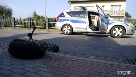 ŁĘŻANY: Jechali w tym samym kierunku. Zderzyli się przy wyprzedzaniu