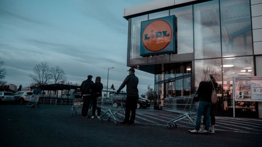 Lidl Polska wprowadził „Ciche godziny” we wszystkich sklepach z myślą o komforcie osób w spektrum autyzmu