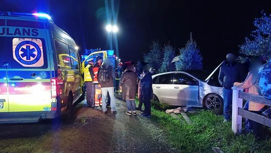 ? Lipowiec. Samochodem wjechał w betonowy słupek ogrodzenia /AKTUALIZACJA