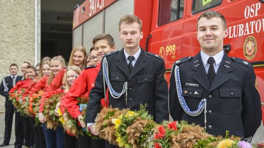 Lubatowa: Strażacy przygotowali palmę wielkanocną