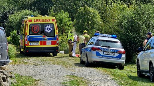Machnówka. W wyniku pożaru łąki poszkodowana jedna osoba
