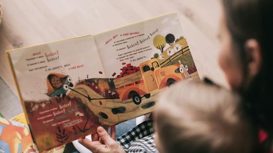 Magia na kartkach papieru, czyli jak książki kształtują najmłodszych