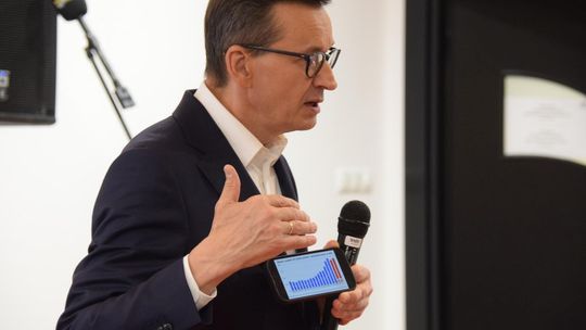 Mateusz Morawiecki w Krośnie o wyludnianiu regionu, S19 i pieniądzach dla samorządów