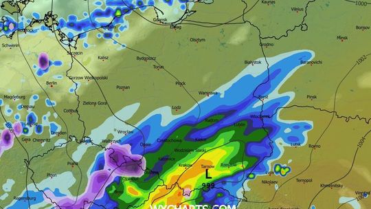 Meteo Krosno: poniedziałek z intensywnymi opadami i pierwszym śniegiem