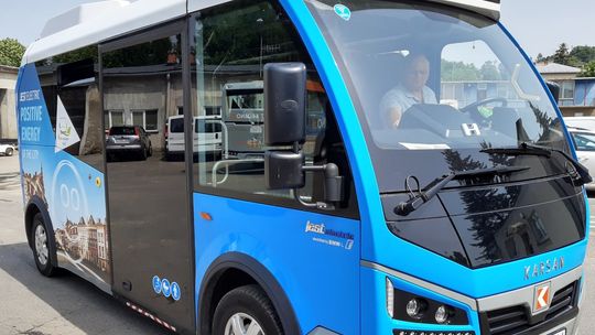 Miasto testuje elektryczny autobus. Czy będzie jeździć w barwach krośnieńskiego MKS?