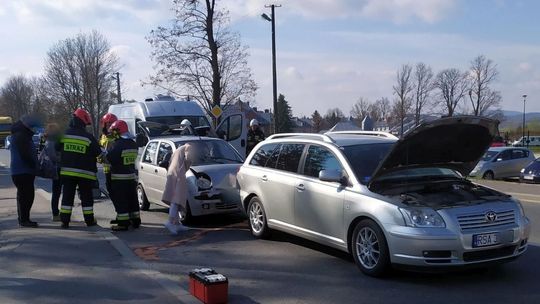 ? Miejsce Piastowe/DK28. Zderzenie trzech samochodów