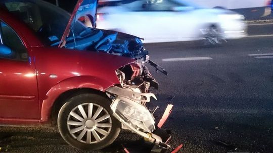 MIEJSCE PIASTOWE: Zderzenie Citroena i Audi przy wyjeździe z OBI