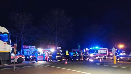 MIEJSCE PIASTOWE: Zderzenie dwóch samochodów na DK28