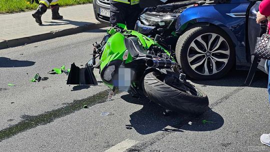Miejsce Piastowe. Zderzenie motocyklistki z samochodem osobowym na DK19