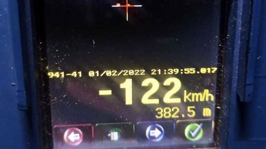 Mieszkaniec powiatu krośnieńskiego pędził fordem 122 km/h w obszarze zabudowanym