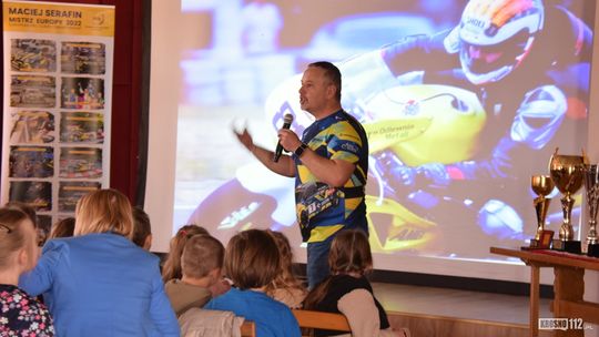 Mistrz kierownicy w Jaszczwi. Maciej Serafin opowiadał o zagrożeniach i spełnianiu marzeń