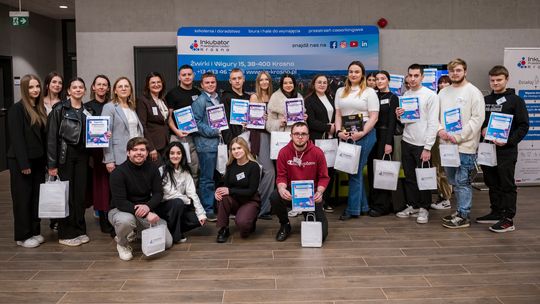 Młodzież z krośnieńskiego Mechanika najlepsza na Mini-Hackathonie