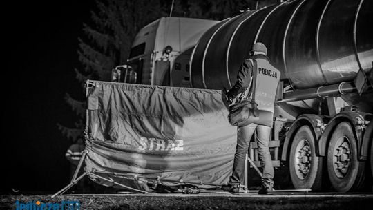MODERÓWKA: 41-latek zginął potrącony przez ciężarówkę