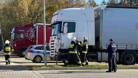 Moderówka. Nie było kontaktu z kierowcą ciężarówki. Niestety na pomoc było za późno