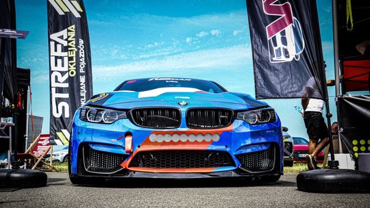 Motoryzacyjne święto w Krośnie. Taki był pierwszy dzień Speedland Festival 2025