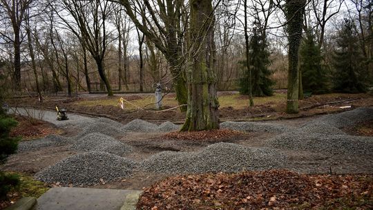 Muzeum w Żarnowcu realizuje wielomilionowy projekt. Zmienia się park, powstanie też nowy budynek