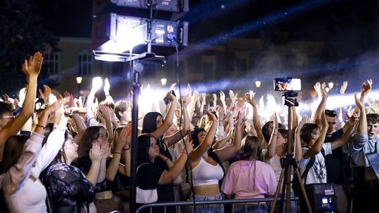 Na krośnieński Rynek wraca Sylwester! Organizuje go ekipa popularnych "Potańcówek"