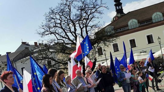 Na krośnieńskim rynku świętowano Dzień Europy i obecność w Unii Europejskiej