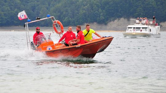 Na Podkarpaciu trwa akcja "Bezpieczne Wakacje". Wojewoda zaprasza na piknik na zaporze w Solinie