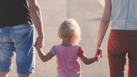 Na ratunek rodzinom dotkniętym kryzysem i epidemią