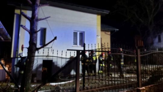 NADOLE: Pożar kotłowni w jednym z domów. Jedna osoba w szpitalu